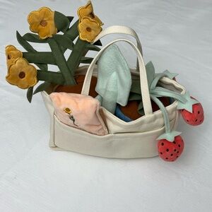 Pillowfort Cream and Green Stuffed Garden Set